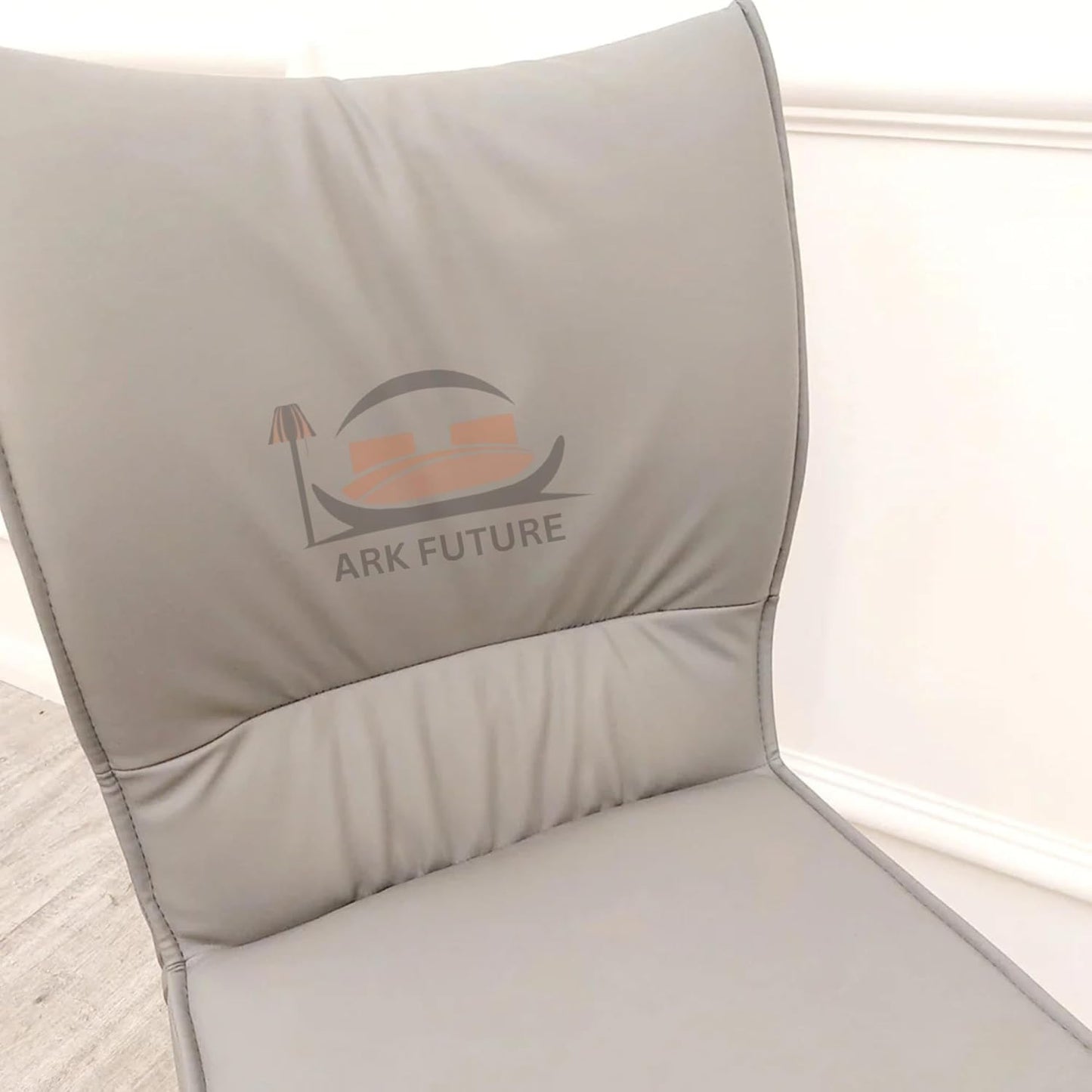 Alba Leather Dining Chair – Modern Design with Sturdy Legs