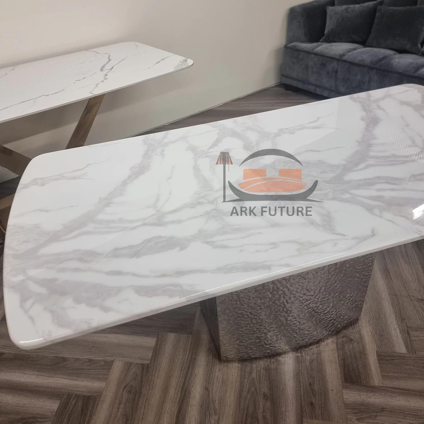 Luxury Roma Dining Table – Crystal Grey Marble Top with Textured Metal Stand