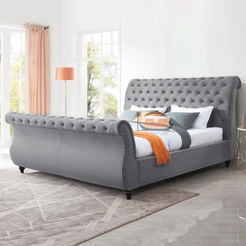 Nawomi swan Chesterfield Bed With Studs