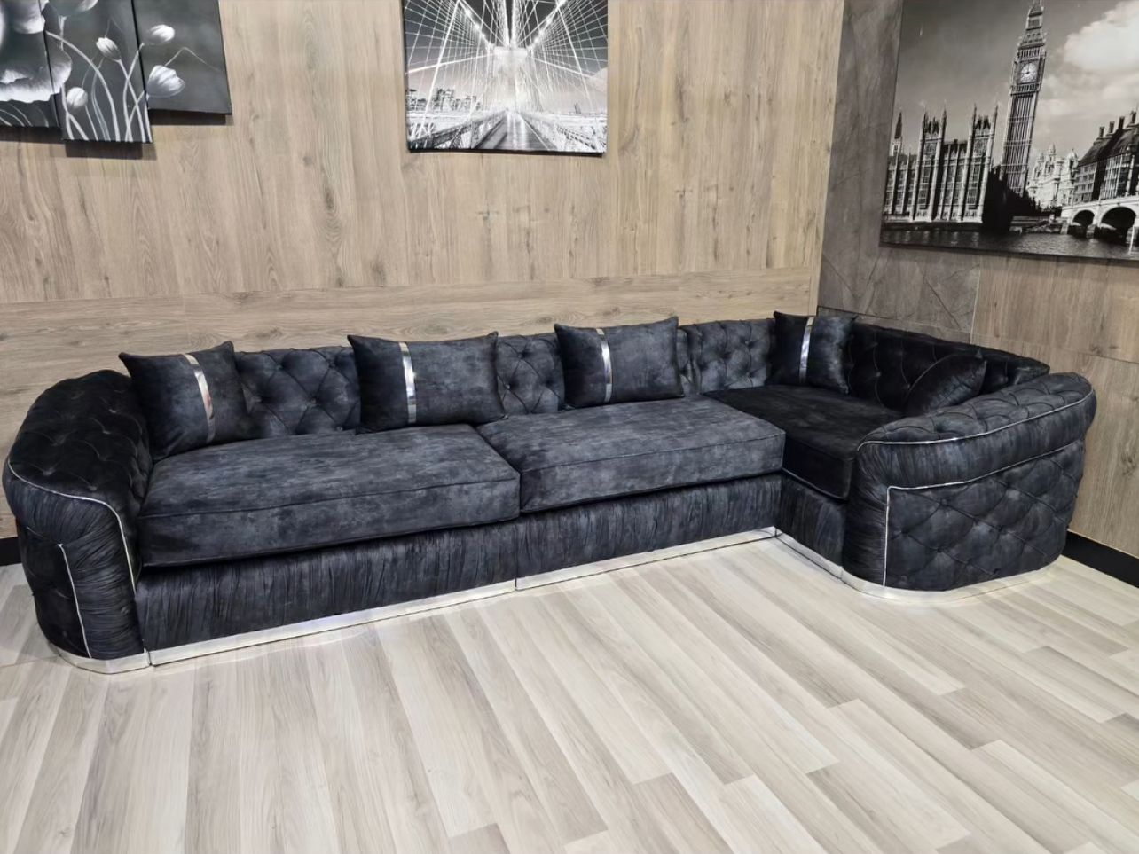 Burks Chesterfield Design Sofa in Plush Velvet