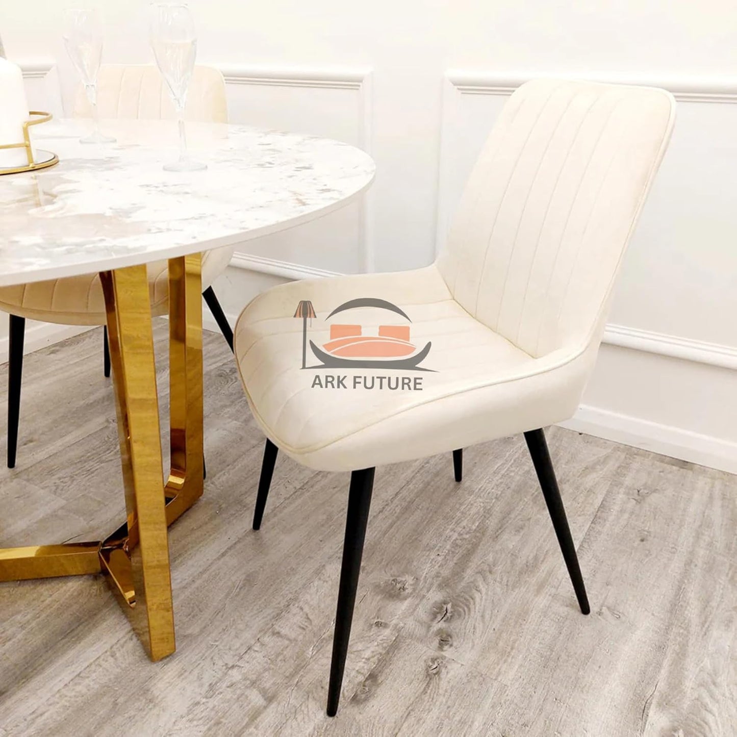 Dido Velvet Dining Chairs – Set of 4, Modern Design with Sturdy Legs